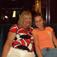 Jeanette Bond Photo 15