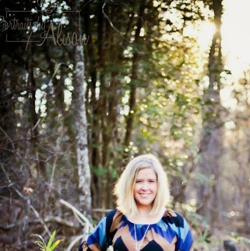 Kelly Perez Photo 11
