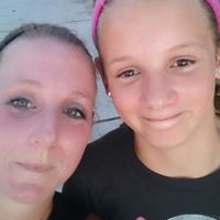 Elizabeth Knowles Photo 18