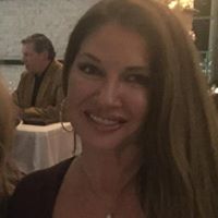 Christina Lowe Photo 15