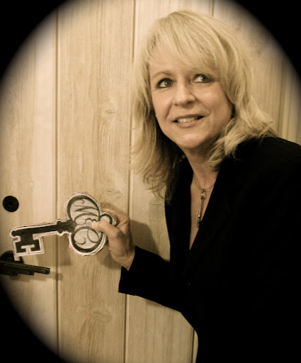 Sharon Carr Photo 30