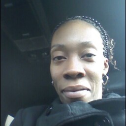 Renee Gates Photo 5