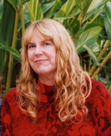Elizabeth Beard Photo 26