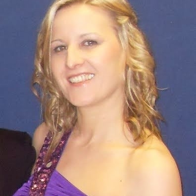 Julie Barker Photo 33