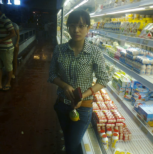Lien Nguyen Photo 27