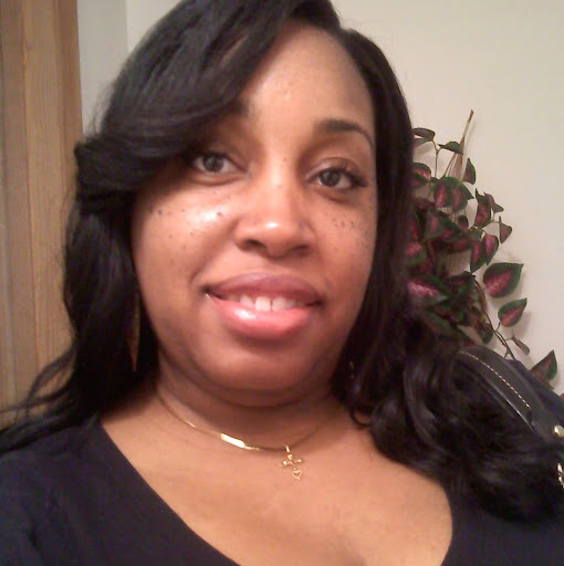 Stephanie Roberson Photo 21