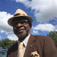 Curtis Collins Photo 22