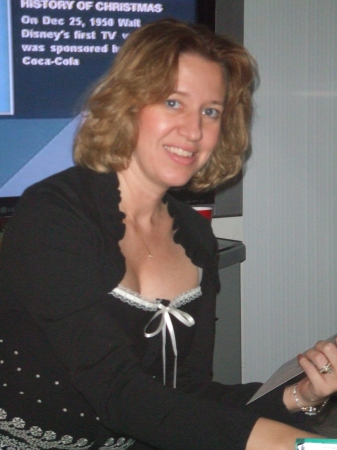 Joyce Peterson Photo 26