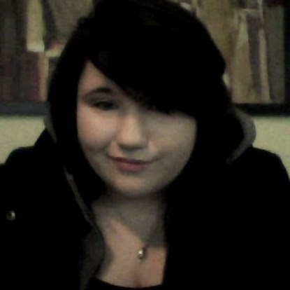 Erin Calvert Photo 8