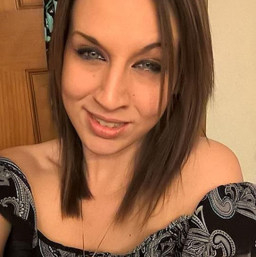 Felicia Jones Photo 40