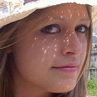 Jennifer Howland Photo 31