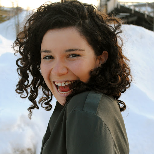 Nora Collins Photo 33