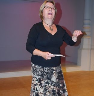 Angela Dennis Photo 49