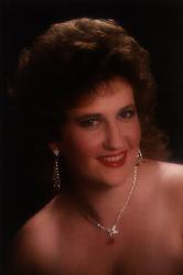Stephanie Hayes Photo 37