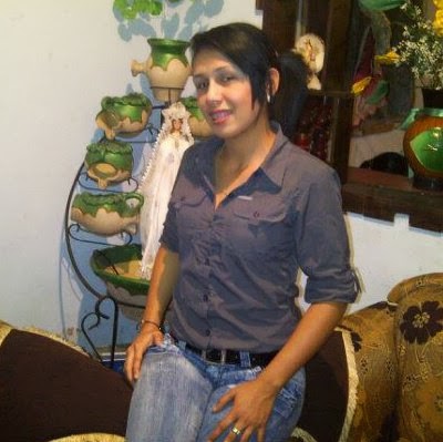 Elizabeth Pino Photo 19