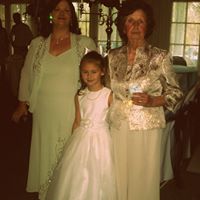 Suzanne Sims Photo 17