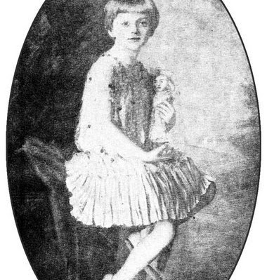 Alice Kent Photo 27