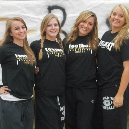 Emily Rowe Photo 30