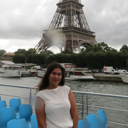 Ruth Velazquez Photo 12