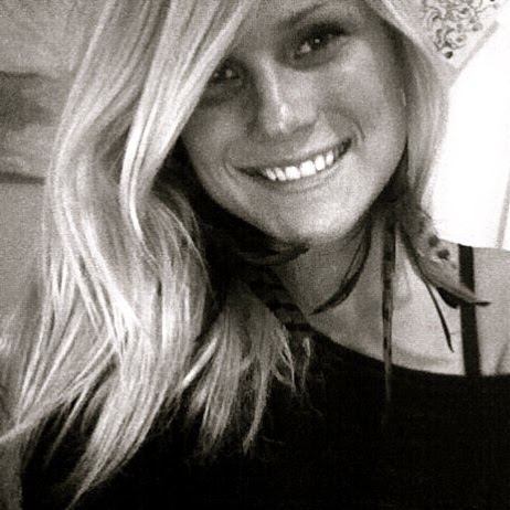 Megan Hudson Photo 40