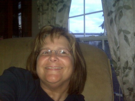 Karen Hamilton Photo 35