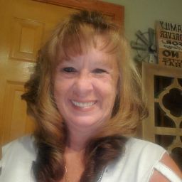 Stephanie Justice Photo 17