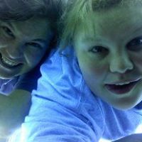 Stephanie Cates Photo 15
