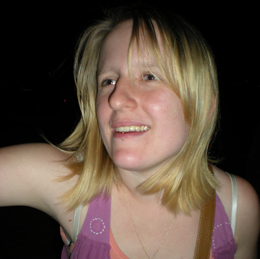 Nicole Robinson Photo 11