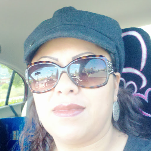 Martha Robles Photo 35