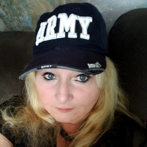 Kimberly Riddle Photo 19