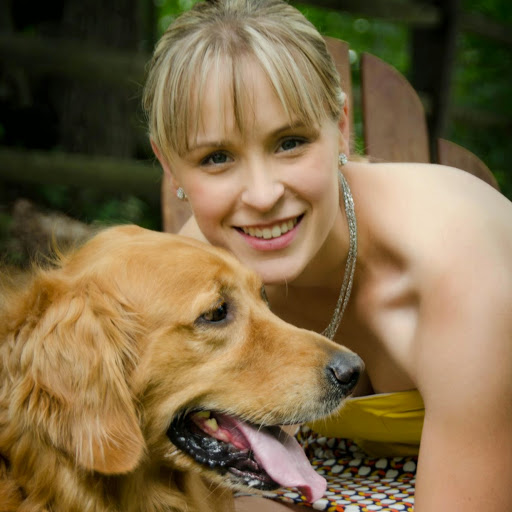 Elizabeth Adler Photo 25