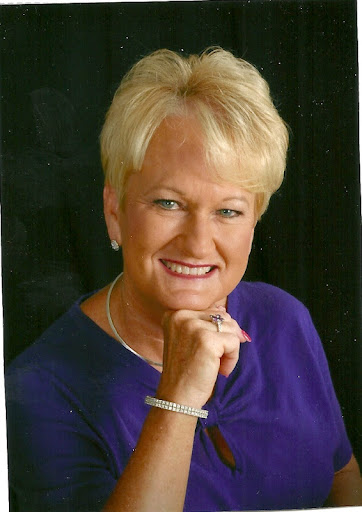 Christine Kendall Photo 34