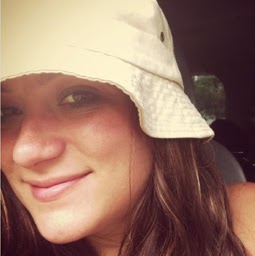 Aimee Johnson Photo 18