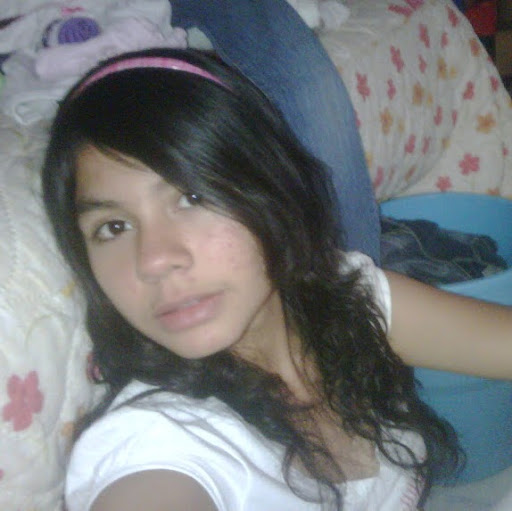 Angelica Gomez Photo 14
