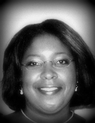 Lisa Wright Photo 45
