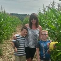 Suzanne Rowe Photo 16