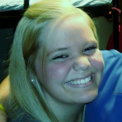 Kate Moore Photo 31