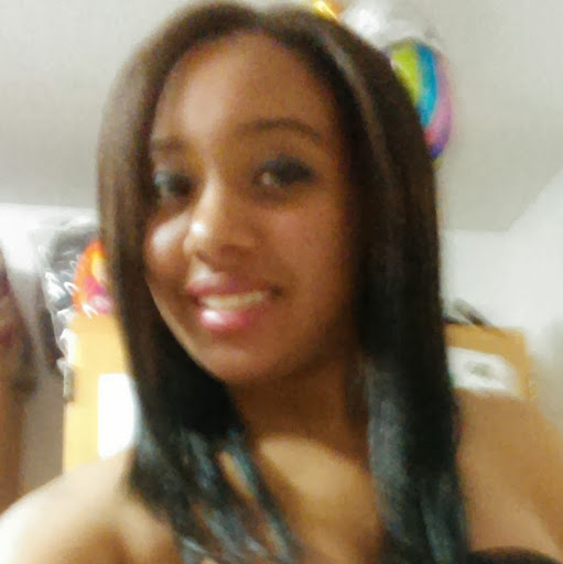 Tiffany Howell Photo 26