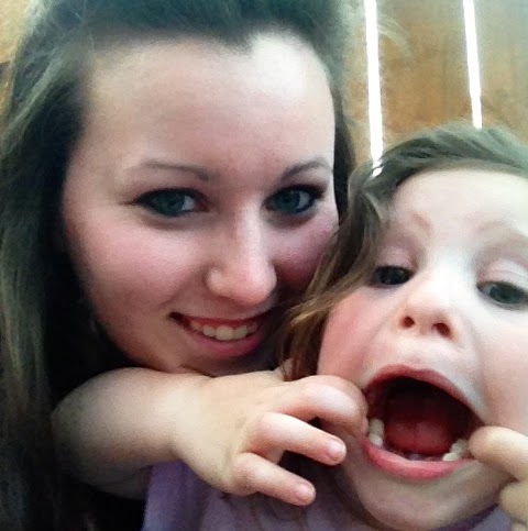 Rachel Ritchie Photo 8