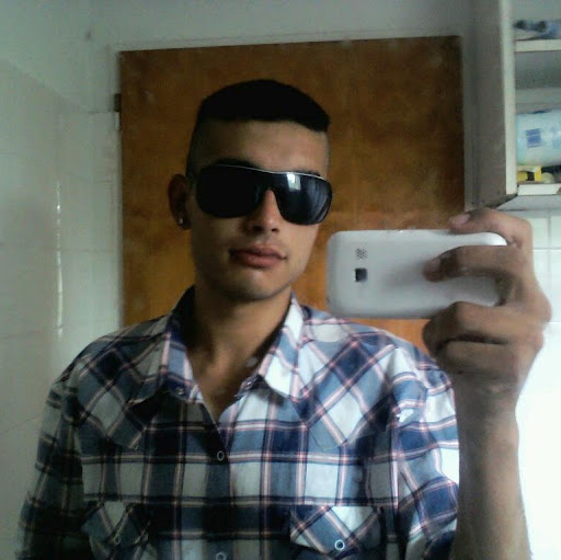 Gabriel Manuel Photo 2
