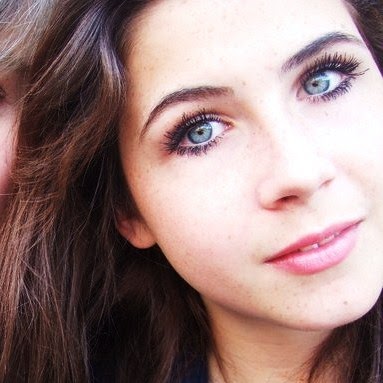 Elena Browning Photo 12