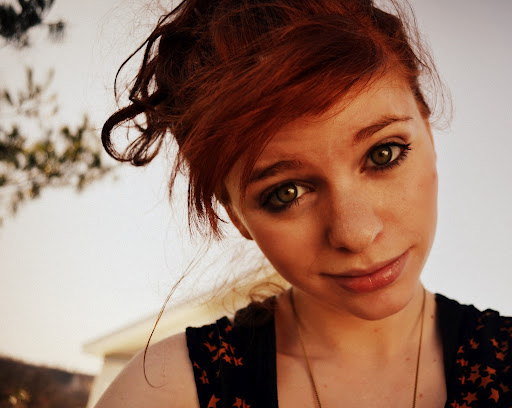 Julia Williams Photo 36