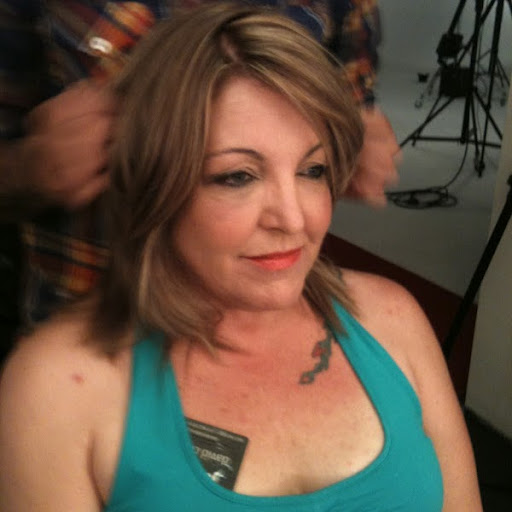 Donna Hewitt Photo 32