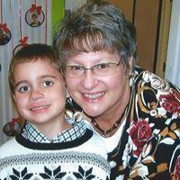 Paula Oliver Photo 28