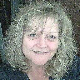 Laura Marker Photo 5