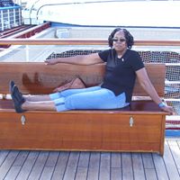 Sandra Ruth Photo 15