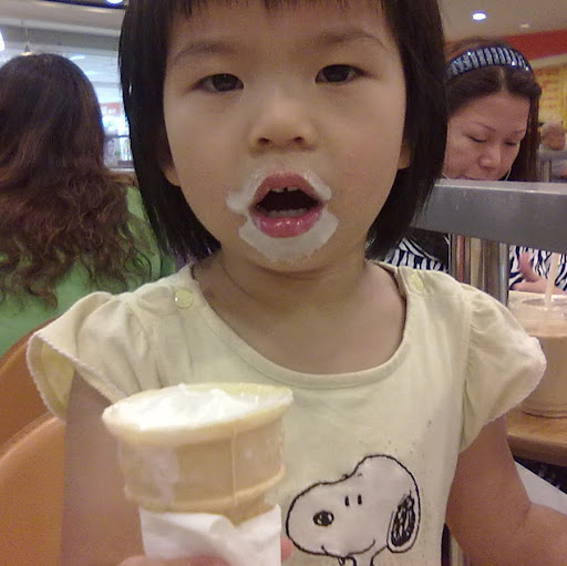 Lisa Tseng Photo 15