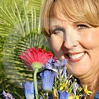 Sue Thomason Photo 10