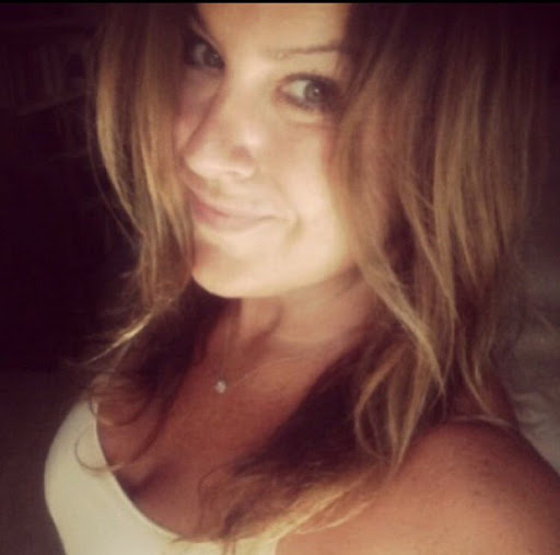 Jennifer Hancock Photo 31