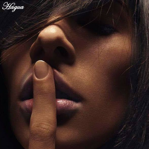 Laura Angel Photo 18